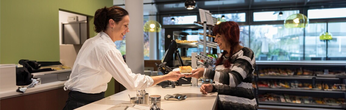 Mitarbeiter im Cafeteriateam (m/w/d) - 30 Std./Monat, 1. Bild